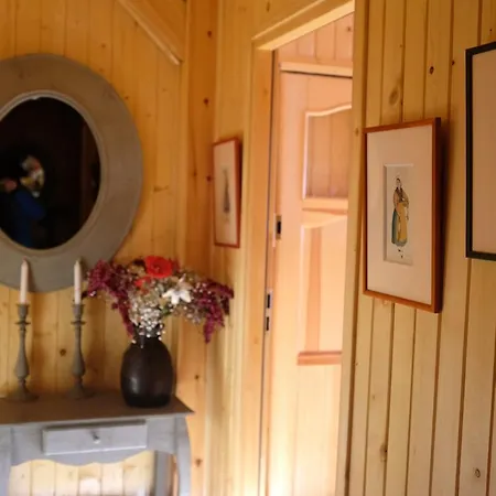 Chambres D'hotes Chalet L'aigle Bleu *