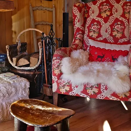 Oda ve Kahvaltı Chambres D'hotes Chalet L'aigle Bleu