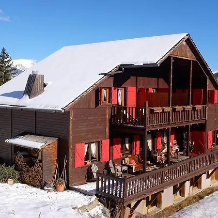 Chambres D'hotes Chalet L'aigle Bleu *